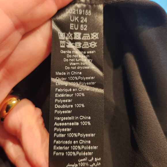 City Chic NWT Women's Black Floral Jemina Peplum Peasant Blouse Top Size 24 - Picture 9 of 9